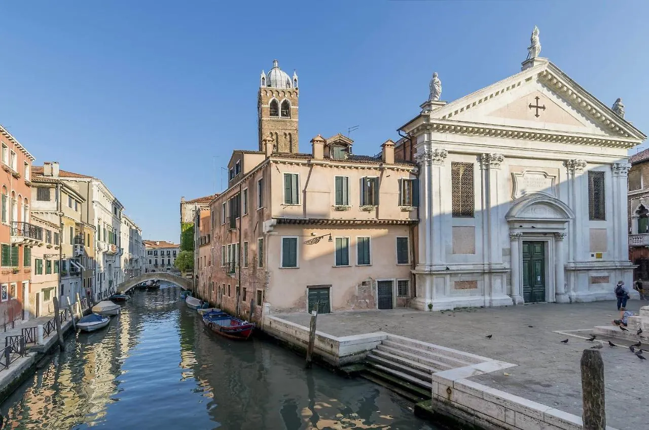 Scaleter - A Fine Luxury Apartment In Palazzo With Canal View contacts