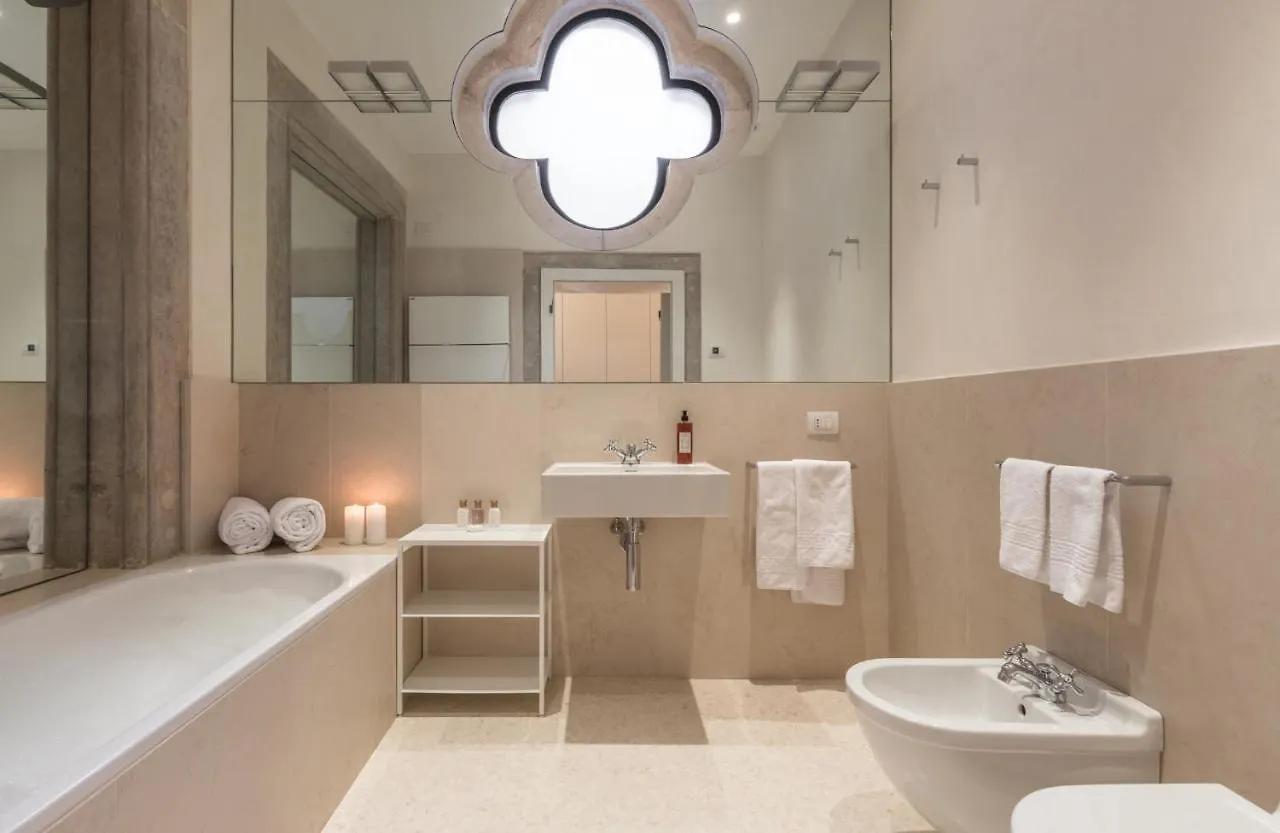 Scaleter - A Fine Luxury Apartment In Palazzo With Canal View Venice 0*,